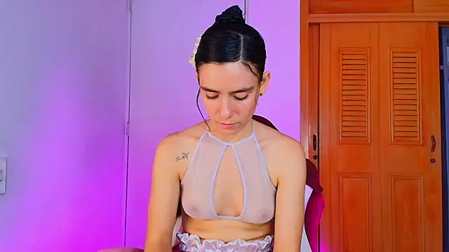 Peach Rose  online show from 03-09-25, 09:25