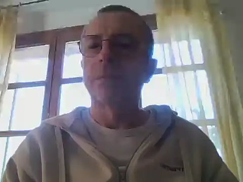 Snapshot of Xavspank2 chatting on 04-06-26, 08:04 Xavspank2 online show from 04-06-26, 08:04