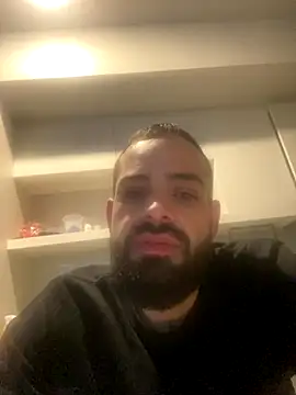 Snapshot of guccititi chatting on 10-26-25, 11:27 guccititi online show from 10-26-25, 11:27