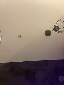 Snapshot of guccititi chatting on 10-30-25, 10:10 guccititi online show from 10-30-25, 10:10