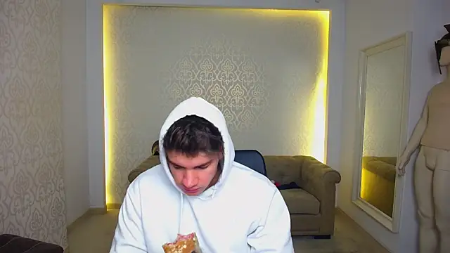 MaxKaiden online show from 01-19-26, 05:55