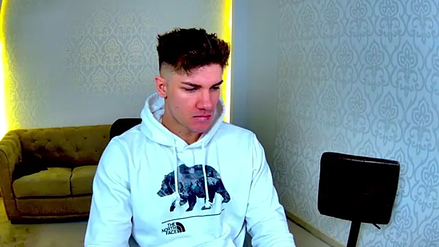 MaxKaiden online show from 03-01-26, 05:31