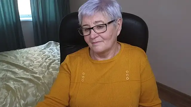 Snapshot of Sandra_Snowflake chatting on 02-16-25, 11:05 Sandra Snowflake online show from 02-16-25, 11:05