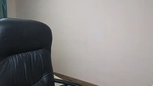 Snapshot of Sandra_Snowflake chatting on 03-18-25, 03:53 Sandra Snowflake online show from 03-18-25, 03:53