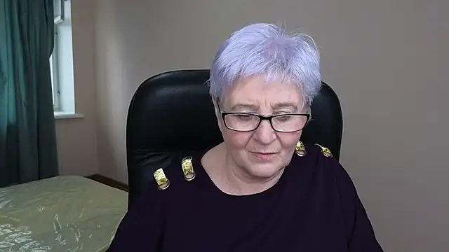 Snapshot of Sandra_Snowflake chatting on 03-18-25, 06:57 Sandra Snowflake online show from 03-18-25, 06:57