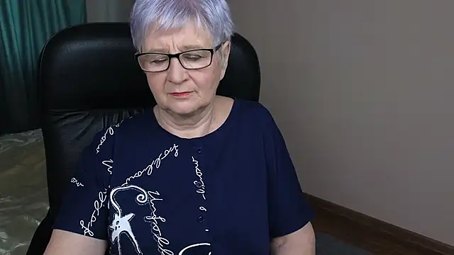 Snapshot of Sandra_Snowflake chatting on 03-21-25, 04:28 Sandra Snowflake online show from 03-21-25, 04:28