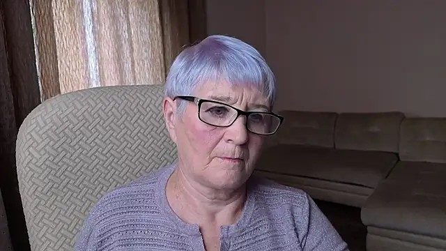 Snapshot of Sandra_Snowflake chatting on 09-17-25, 11:23 Sandra Snowflake online show from 09-17-25, 11:23