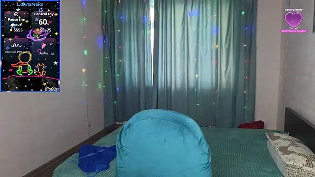 Snapshot of Sandra_Snowflake chatting on 10-01-25, 02:01 Sandra Snowflake online show from 10-01-25, 02:01