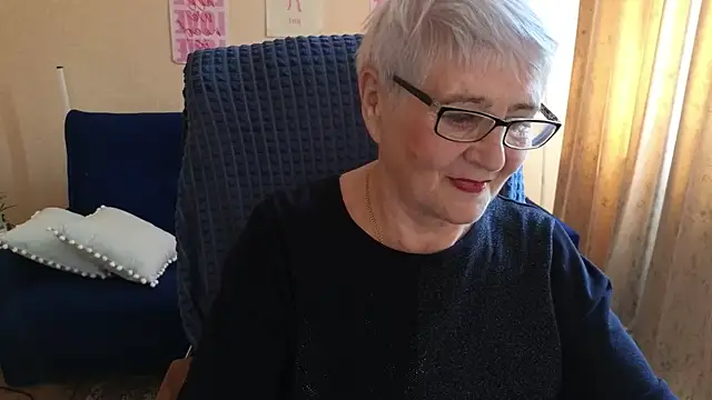 Snapshot of Sandra_Snowflake chatting on 06-01-26, 11:56 Sandra Snowflake online show from 06-01-26, 11:56