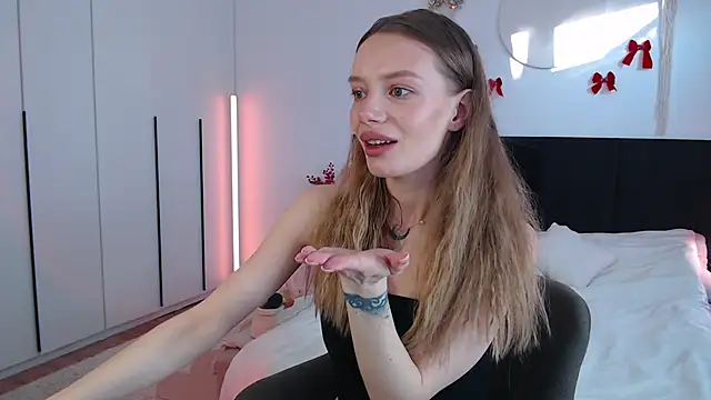 Snapshot of LunaticaBae chatting on 02-03-26, 03:37 LunaticaBae online show from 02-03-26, 03:37