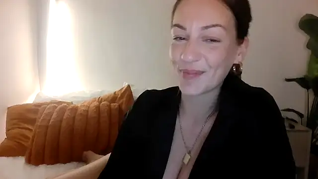 Edenfox- online show from 03-05-26, 10:28