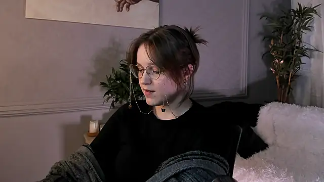 Rada Woods online show from 03-12-25, 11:42