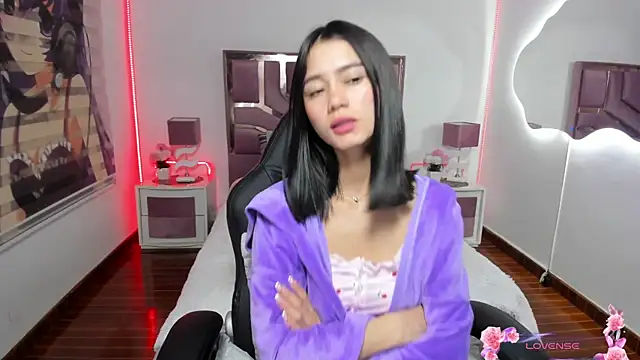 Snapshot of MollyCraft chatting on 03-11-25, 05:46 MollyCraft online show from 03-11-25, 05:46