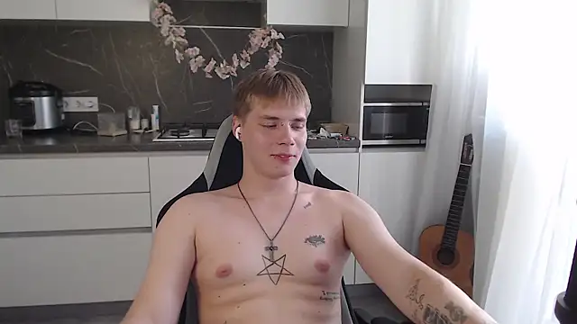 yourlildemon online show from 06-18-26, 03:05