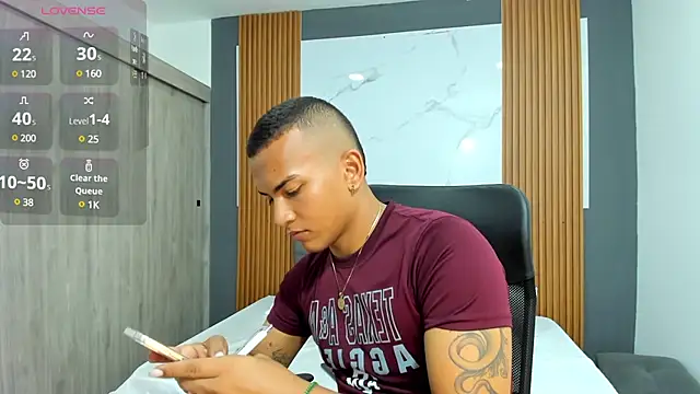 Rafa2004Cruz online show from 02-18-25, 03:43