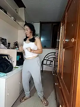 Coeur de luxure online show from 03-18-25, 02:36