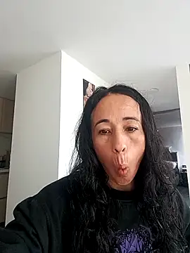 Coeur de luxure online show from 10-05-25, 02:37