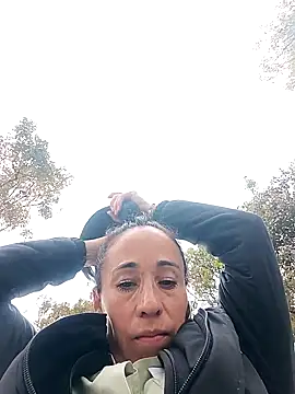 Coeur de luxure online show from 10-14-25, 06:20