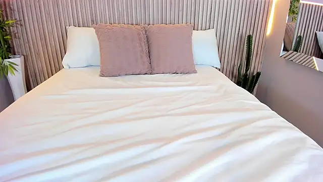 Snapshot of GeorginaReyes chatting on 09-13-25, 10:53 GeorginaReyes online show from 09-13-25, 10:53