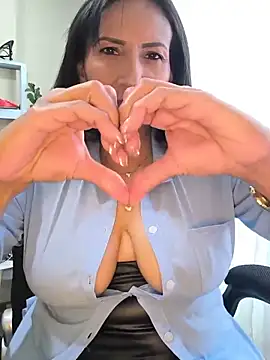 Snapshot of Mrsvictoriaaa chatting on 06-12-26, 07:46 Mrsvictoriaaa online show from 06-12-26, 07:46
