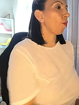 Mrsvictoriaaa online show from 07-19-26, 07:28