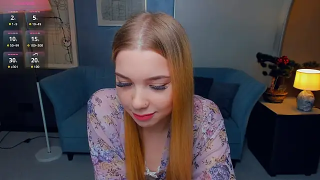 Snapshot of FloraBonde chatting on 10-02-25, 11:28 FloraBonde online show from 10-02-25, 11:28