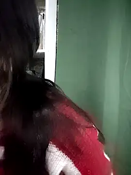 ElaRuil69 online show from 09-13-25, 03:39