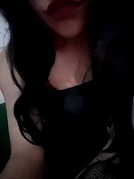 ElaRuil69 online show from 09-25-25, 03:54