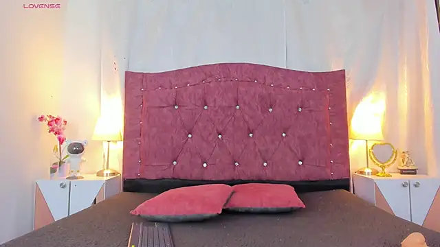 ValentinaGuerra online show from 11-27-25, 01:51