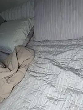 Snapshot of skybeatrice7 chatting on 03-25-26, 06:58 skybeatrice7 online show from 03-25-26, 06:58