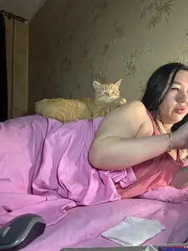 Naughtbaby 2025 online show from 04-19-26, 11:51