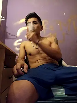 Snapshot of LeonRoots chatting on 02-25-26, 10:47 LeonRoots online show from 02-25-26, 10:47