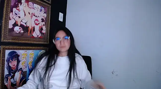 Snapshot of Arielle_lov chatting on 02-16-25, 10:21 Arielle lov online show from 02-16-25, 10:21