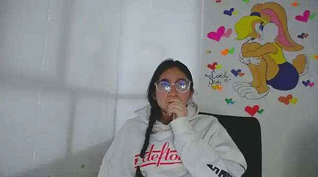 Snapshot of Arielle_lov chatting on 02-27-25, 11:20 Arielle lov online show from 02-27-25, 11:20