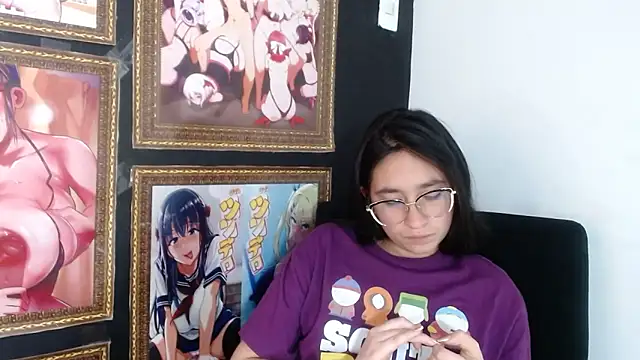 Snapshot of Arielle_lov chatting on 03-04-25, 05:24 Arielle lov online show from 03-04-25, 05:24