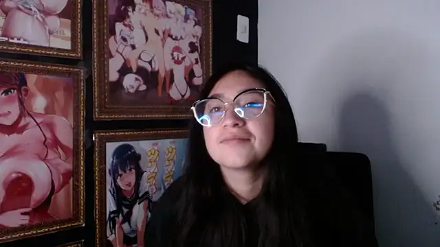 Snapshot of Arielle_lov chatting on 03-05-25, 11:49 Arielle lov online show from 03-05-25, 11:49