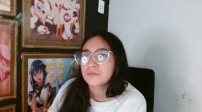 Snapshot of Arielle_lov chatting on 03-08-25, 02:30 Arielle lov online show from 03-08-25, 02:30