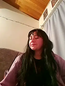 Snapshot of Arielle_lov chatting on 09-19-25, 04:03 Arielle lov online show from 09-19-25, 04:03