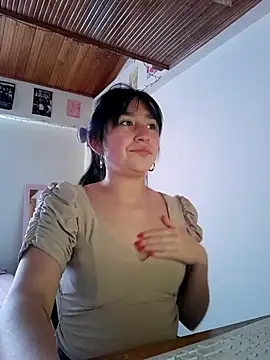 Snapshot of Arielle_lov chatting on 10-03-25, 09:45 Arielle lov online show from 10-03-25, 09:45