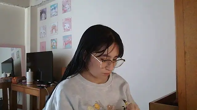 Snapshot of Arielle_lov chatting on 11-03-25, 09:38 Arielle lov online show from 11-03-25, 09:38