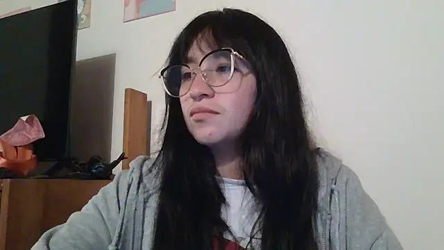 Snapshot of Arielle_lov chatting on 01-07-26, 02:03 Arielle lov online show from 01-07-26, 02:03