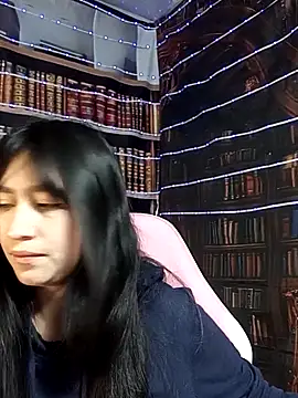 Snapshot of Arielle_lov chatting on 04-07-26, 10:15 Arielle lov online show from 04-07-26, 10:15