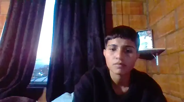 Snapshot of cora-gunn chatting on 03-09-25, 11:25 cora-gunn online show from 03-09-25, 11:25