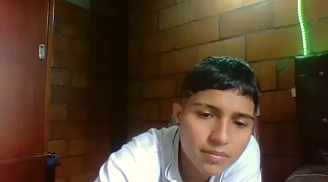 Snapshot of cora-gunn chatting on 03-12-25, 09:03 cora-gunn online show from 03-12-25, 09:03