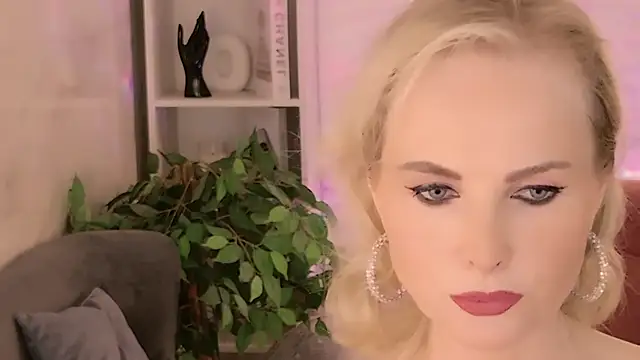 Sandra Kind online show from 06-05-26, 06:52