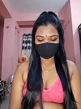 Snapshot of Sweety-2 chatting on 03-21-25, 06:18 Sweety-2 online show from 03-21-25, 06:18