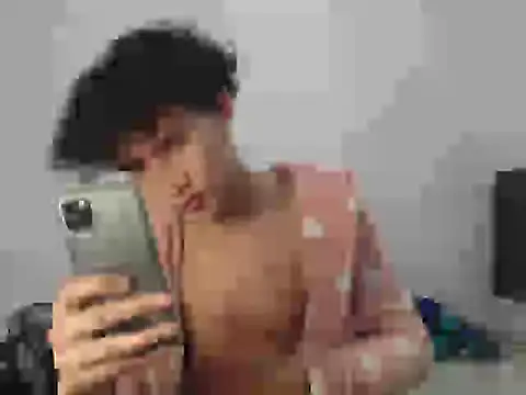 Boy coll online show from 04-11-26, 09:13