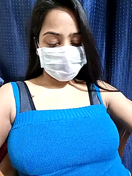 Snapshot of COZY_ROZI chatting on 03-04-25, 06:50 COZY ROZI online show from 03-04-25, 06:50