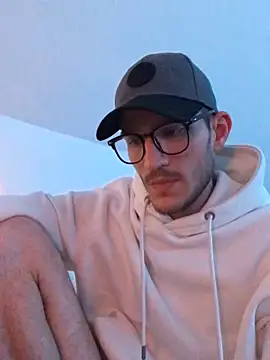 yoyoboy988 online show from 03-10-25, 08:12