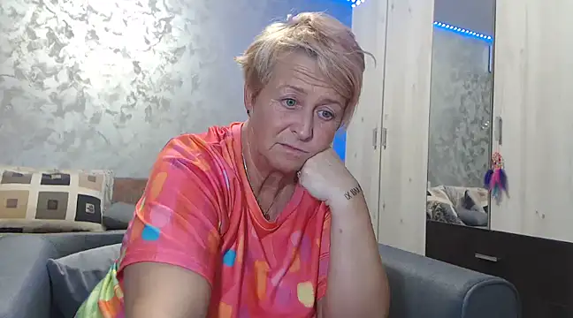 RosesandLillies online show from 01-17-25, 06:33